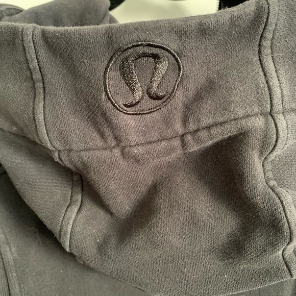 Lululemon Scuba Hoodie - Black Size 4 - Picture 4 of 4